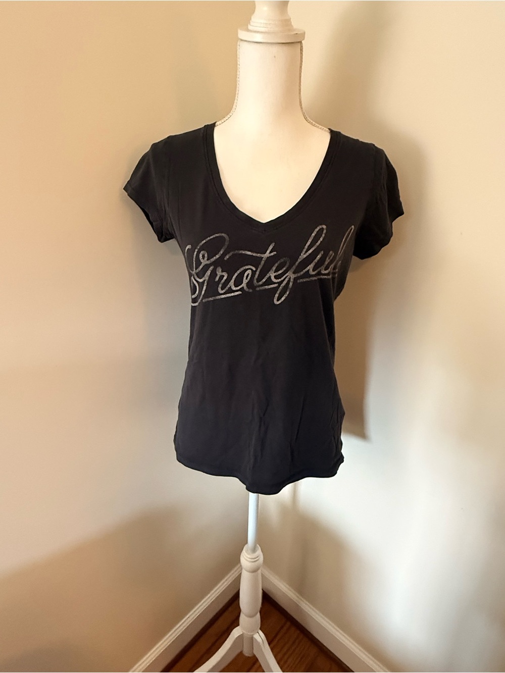 Life Is Good Black V-Neck Tee with 'Grateful' Script